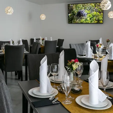 Wellness Edelweiss Отель
